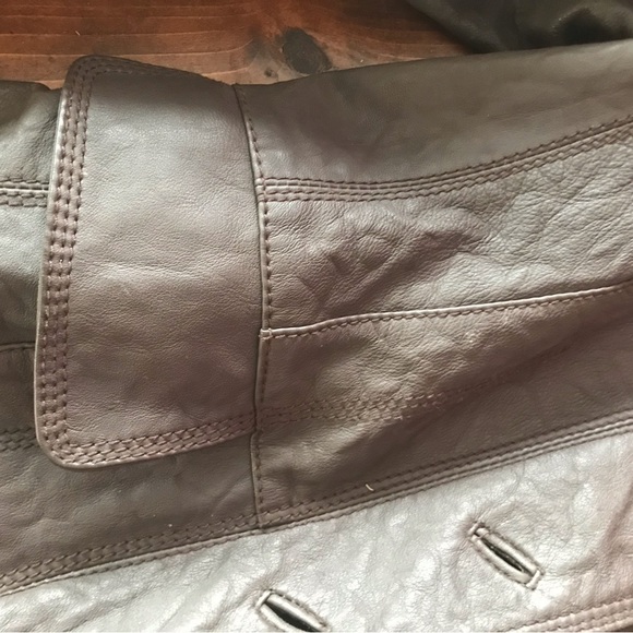 High Quality Leather Jacket - Picture 3 of 7